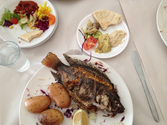 Day3StPetersFishLunch (640x480)